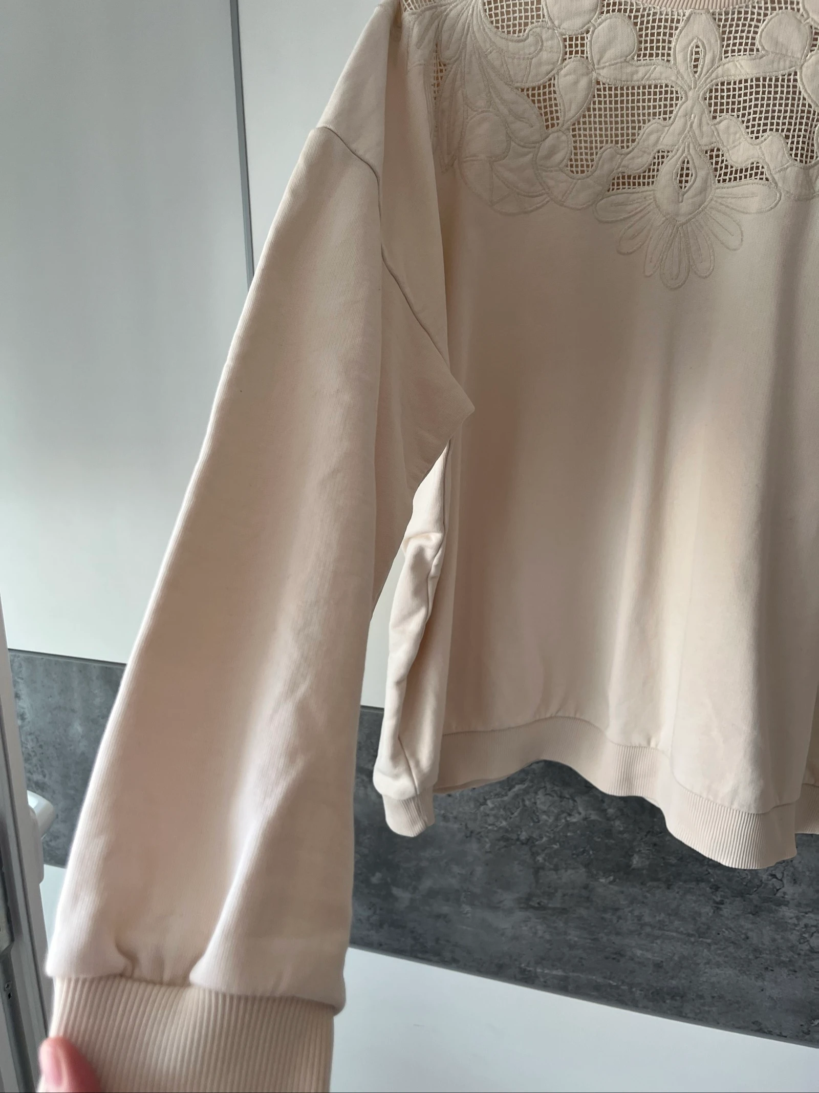 Sudadera con detalles ajurados - Beige - Kiabi - XXL - Precio negociable – photo 4